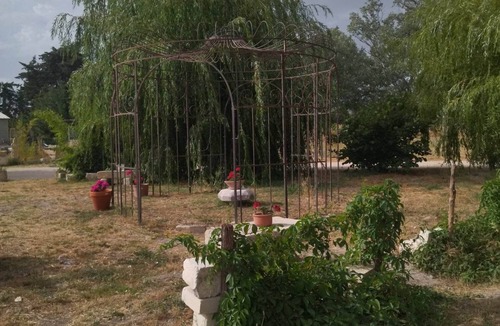 Caumont-sur-Durance House | Le Pas du Loup