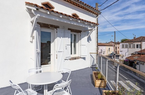 Albi Apartment | Le Passage - bright apartment with terrace