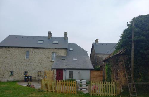 Couvains House | Le passage des fées