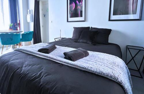 Saint-Quentin Apartment | Le Passage Secret - Balnéo Privée - Escapade à 2