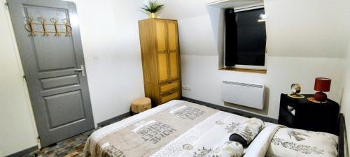 Saint-Omer House | Le Passage Secret