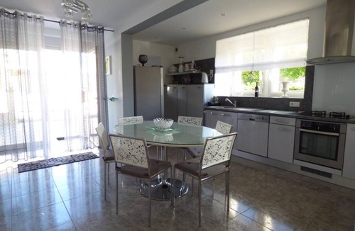 Saint-Vincent-Rive-d'Olt House | LE PATIO DU BARRY - SAINT-VINCENT-RIVE-D'OLT