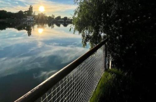 Ardres Apartment | Le Patio d'Ardres - Lac, gare & extérieur privatif