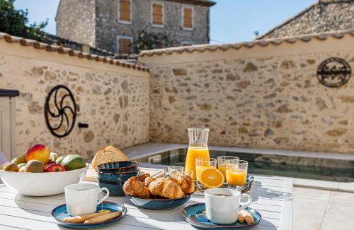 Fabrezan Villa | Le Patio d'Arlou, Maison de caractère
