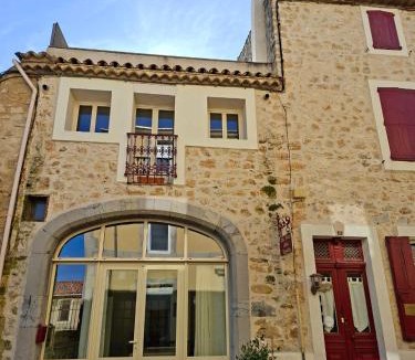 Roquefort-des-Corbieres Bed & Breakfast | Le Patio Des Cigales