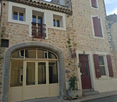 Roquefort-des-Corbieres Bed & Breakfast | Le Patio Des Cigales