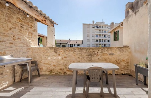 Bagnols-sur-Ceze Apartment | Le Patio de la Cèze