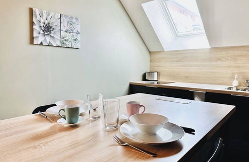 Miroir - Batignolles Apartment | Le Patio de Loiseau