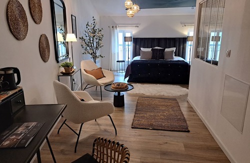 Sisteron Hotel | LE PATIO DE SOPHIE