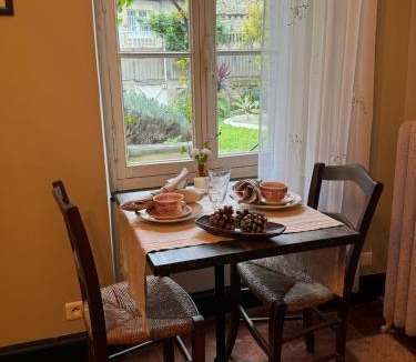 Verzeille Bed & Breakfast | Le Patio Des Senteurs