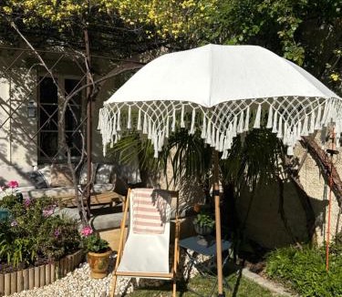 Verzeille Bed & Breakfast | Le Patio Des Senteurs