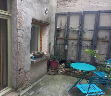 Oloron-Sainte-Marie Apartment | Le patio