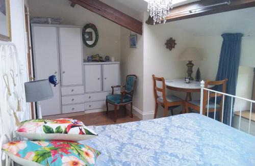 Bazoges-en-Pareds Cabin | Le Patronage