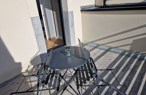 Carquefou House | Le Patureau - Quiet T2 gite with terrace