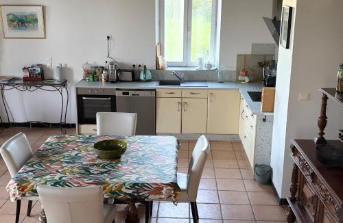 Villaries Villa | Le Pavillon du château de Jean