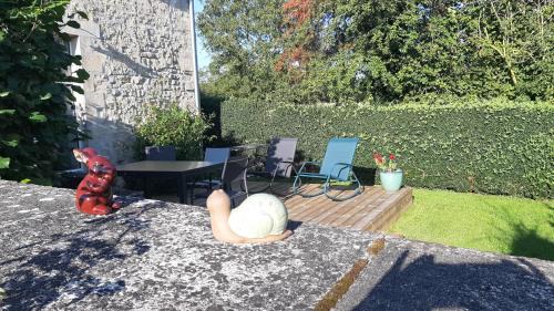 Crouay House | Le Pavillon du Manoir de Conjon