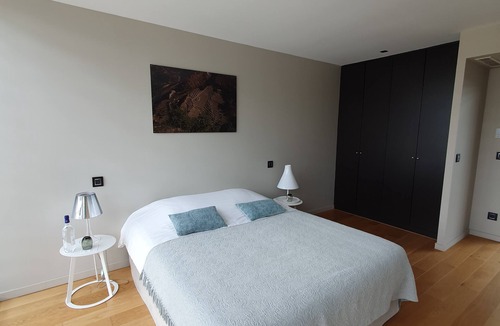 Montagne Hostel | Le Pavillon - The Flower