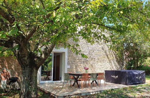 Flagey-Echezeaux House | Le Pavillon Vougeot - Bonnes Mares - SPA