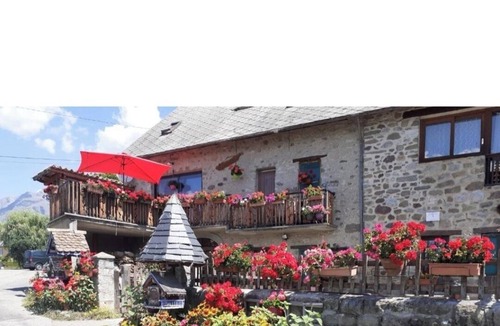 Benevent-et-Charbillac Ski Chalet | Le Petit Grenier