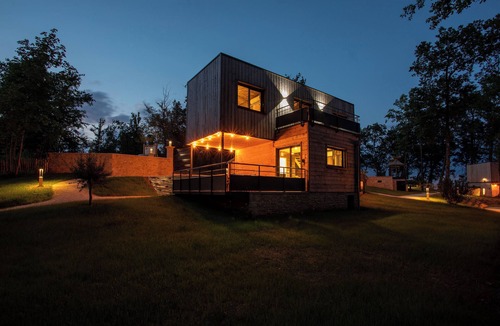 Sarlat-la-Caneda Cabin | Le Pech Eternel : Cabane SPA des Chênes