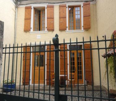 Sauveterre-de-Bearn House | Le Pelerine