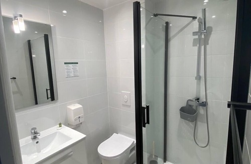 Charleville-Mezieres Hotel | Le Pelican
