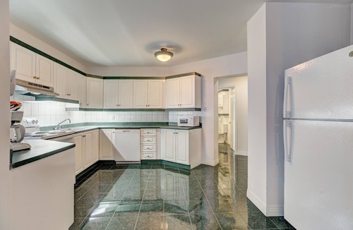 Latin Quarter Apartment | Le penthouse at"Le château"- 2 bedroom condo.