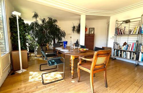 Epinettes Apartment | Le Penthouse Guy Moquet