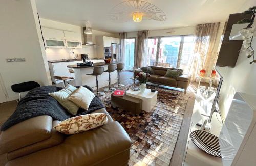 Batignolles Apartment | le Penthouse Picquart