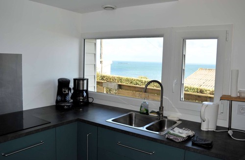 Saint-Come-de-Fresne House | Le Perchoir Avec vue Mer, à 300m de la Plage