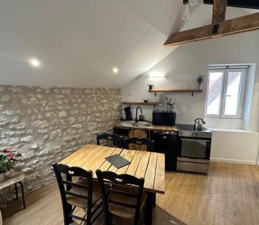 Saint-Martin-le-Beau Apartment | Le Perchoir