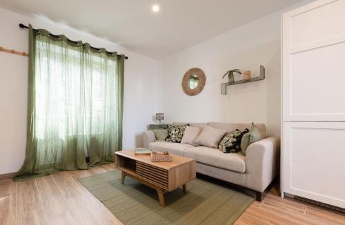 Saint-Victor-la-Coste Apartment | Le perchoir du Castellas