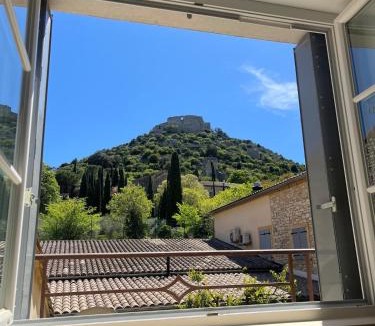 Saint-Victor-la-Coste Apartment | Le perchoir du Castellas