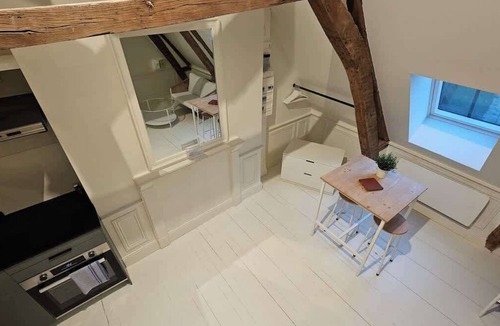Arras Apartment | Le perchoir, studio avec mezzanine