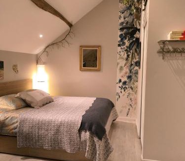 Vieille-Eglise-en-Yvelines Apartment | Le petit grenier de la Quoiqueterie
