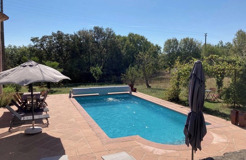 Montcuq Apartment | Le Petit Bousquet, studio in beautiful house with pool, sleeps 3