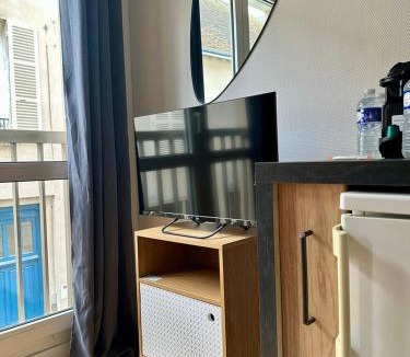 Chartres Apartment | Le Petit 3