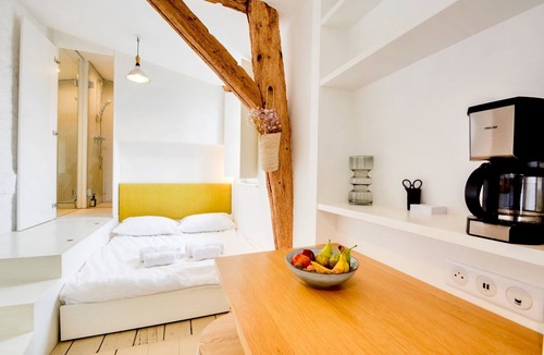 Saint Nicolas - Charles III - Ville vieille - Trois Maisons - Leopold Apartment | Le Petit Amerval - Studio Apartment, Sleeps 2