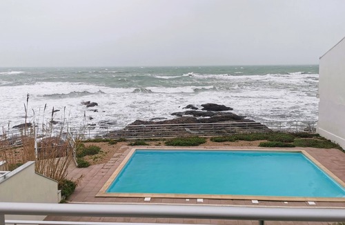 La Chaume Apartment | Le Petit Bargeouri - Facing sea