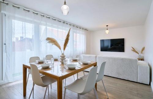 Tourcoing Apartment | Le Petit Balcon - Les Demeures d'Adrien