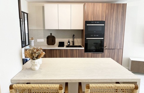 Quartier Chorier-Berriat Apartment | Le petit Berriat - Grenoble center with terrace