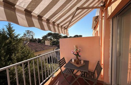 La Celle-sous-Gouzon Apartment | Le Petit Bleu Studio - Boulouris