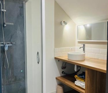 Brehemont House | Le Petit Bréhémontais