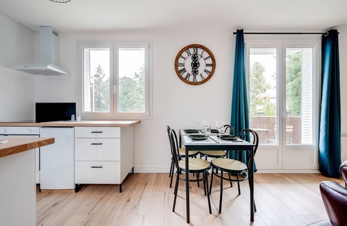 Quartier Beauregard-Boufflers-Buthegnemont-Boudonville Apartment | Le Petit Calypso - One Bedroom Apartment, Sleeps 2