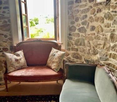 Tournissan House | Le Petit Château de Tournissan