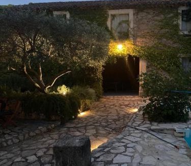 Ginestas House | Le petit château de vacances