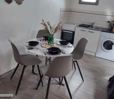 Pierrefonds Apartment | Le petit château