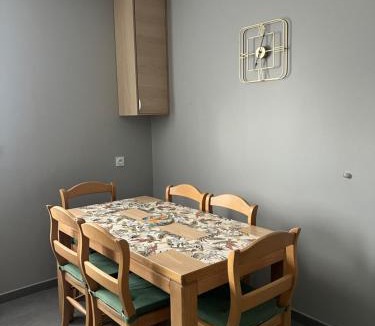 La Ferte-Saint-Aubin House | Le petit Chalet