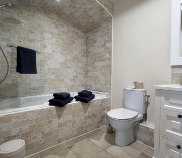 Saint-Maigrin Bed & Breakfast | LE petit CHABO