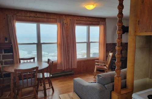 Rimouski Ski Chalet | Le petit chalet de pierres